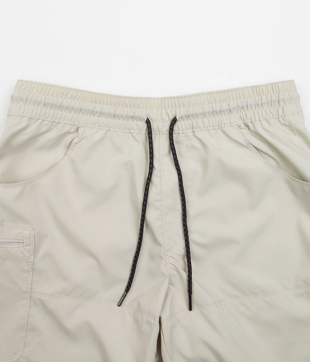 Columbia Coral Ridge Shorts - Dark Stone - Image 4