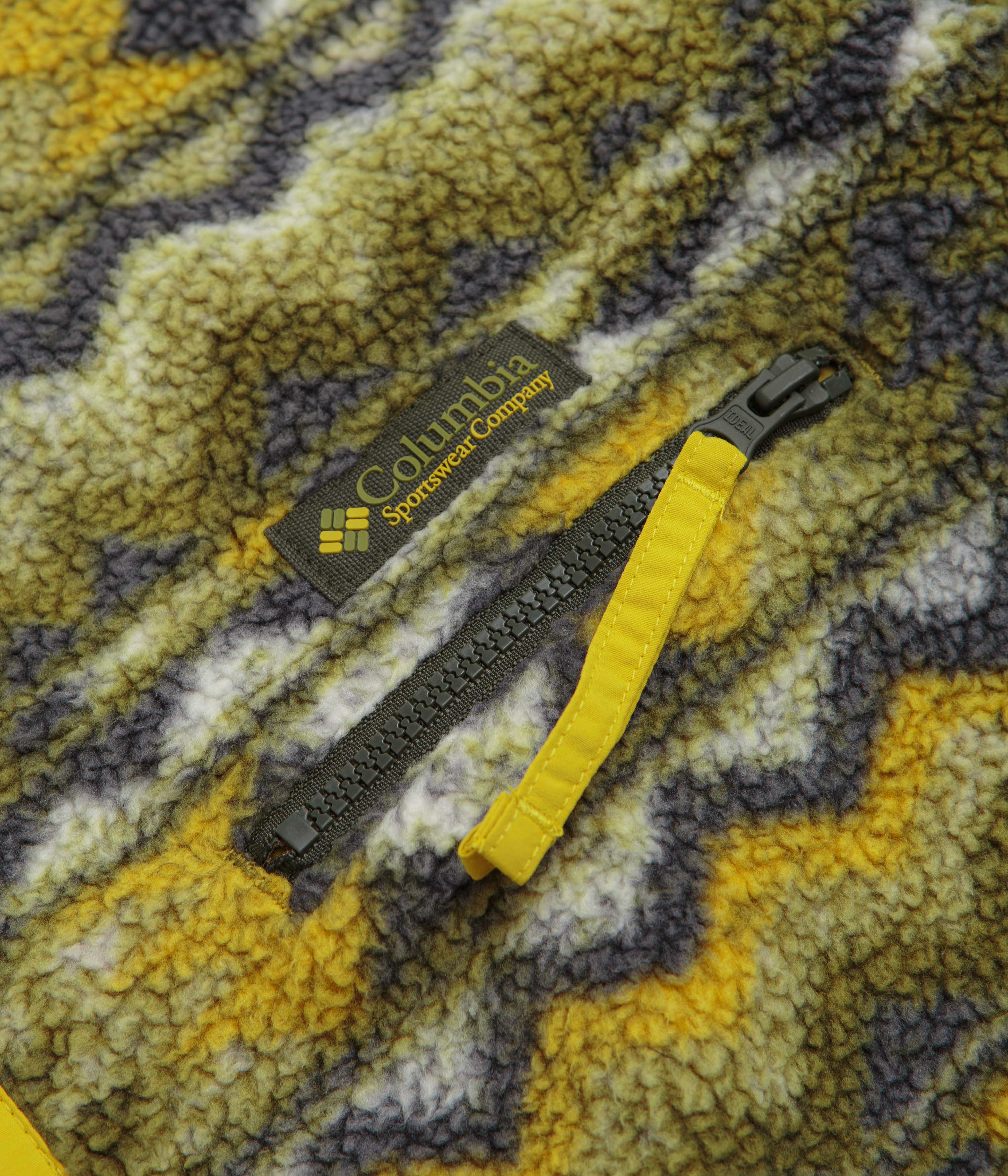 Columbia Helvetia II Printed Half Snap Fleece - Mossy Green / Retrotree - Image 3