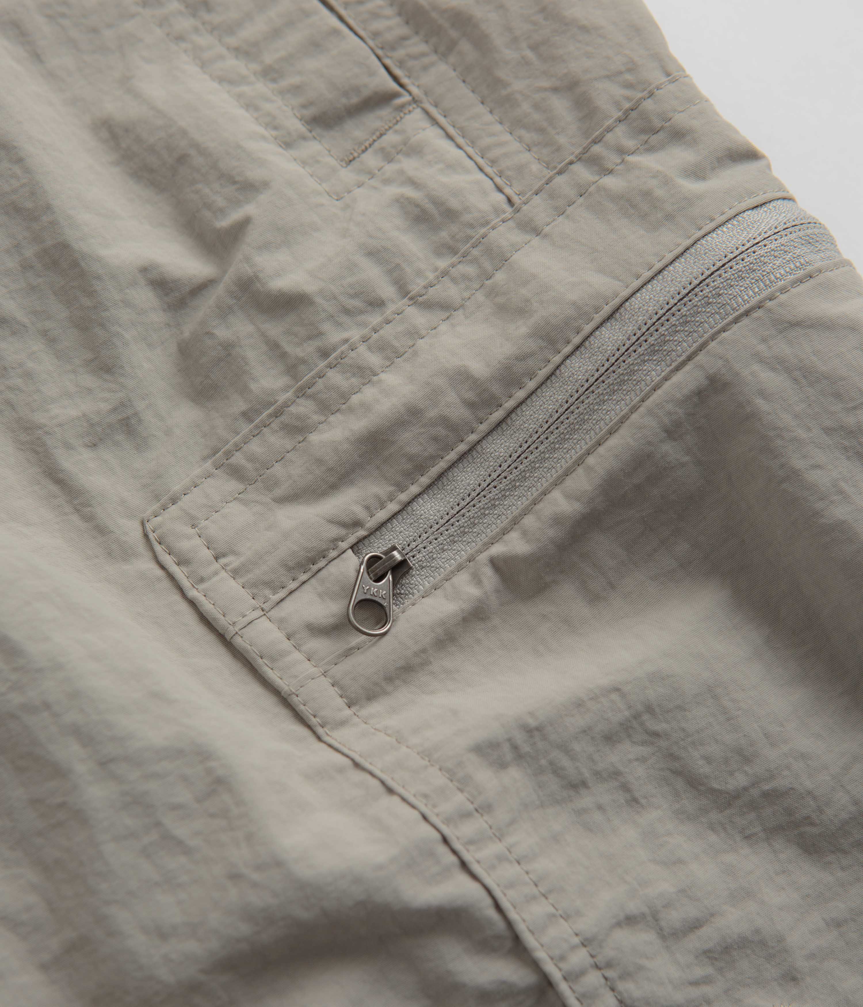 Columbia Mountaindale Shorts - Flint Grey - Image 5