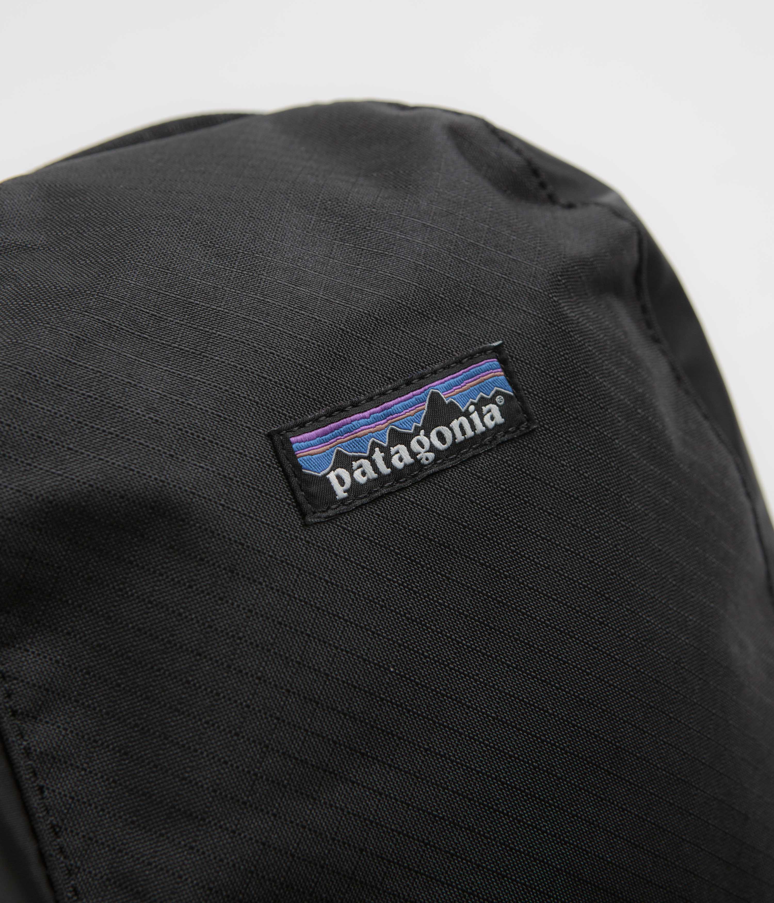 Patagonia Black Hole Cube 6L - Black - Image 4